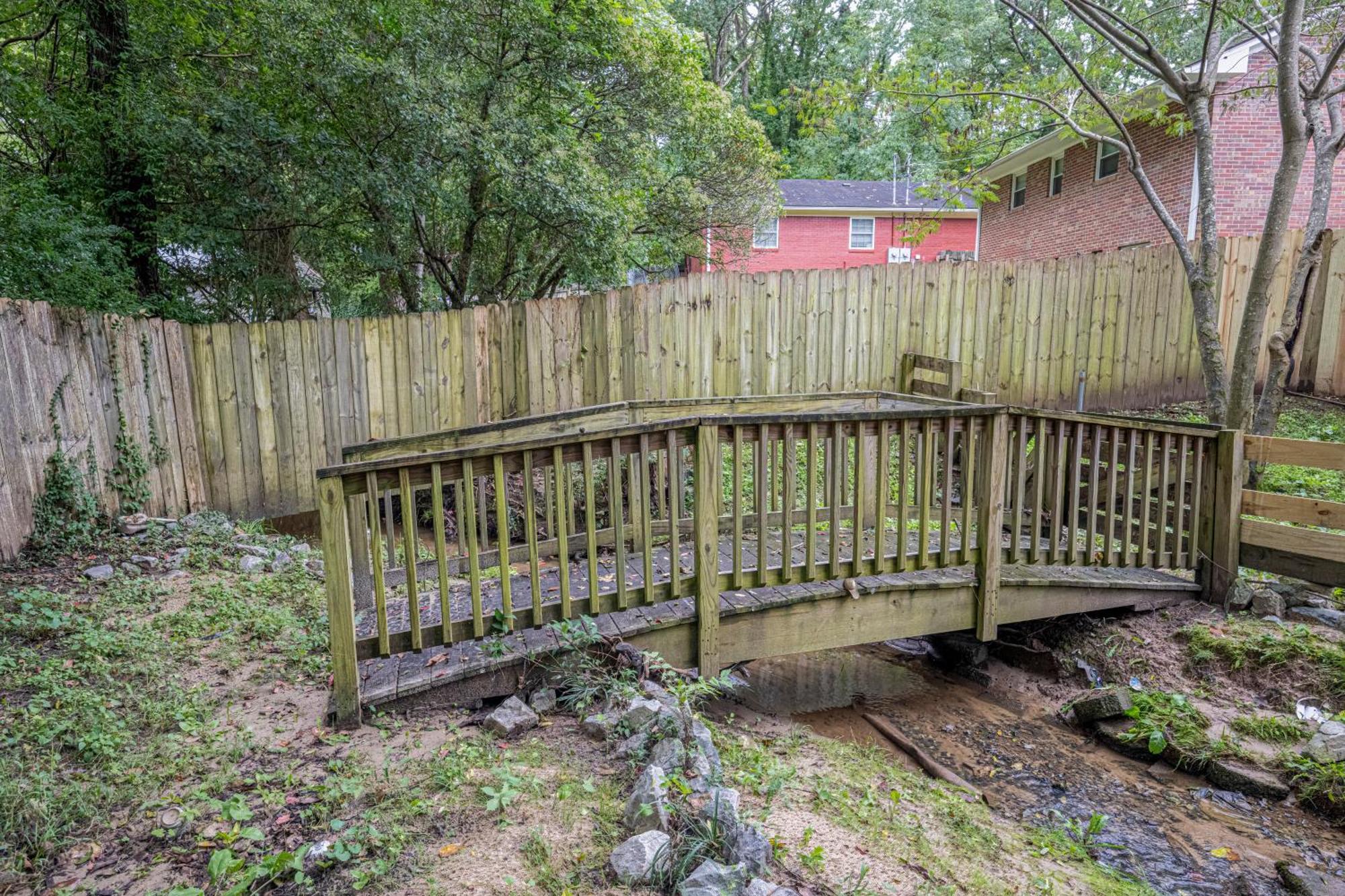 Charming 2Br Bungalow 4 Minutes To Duke University Durham Eksteriør bilde