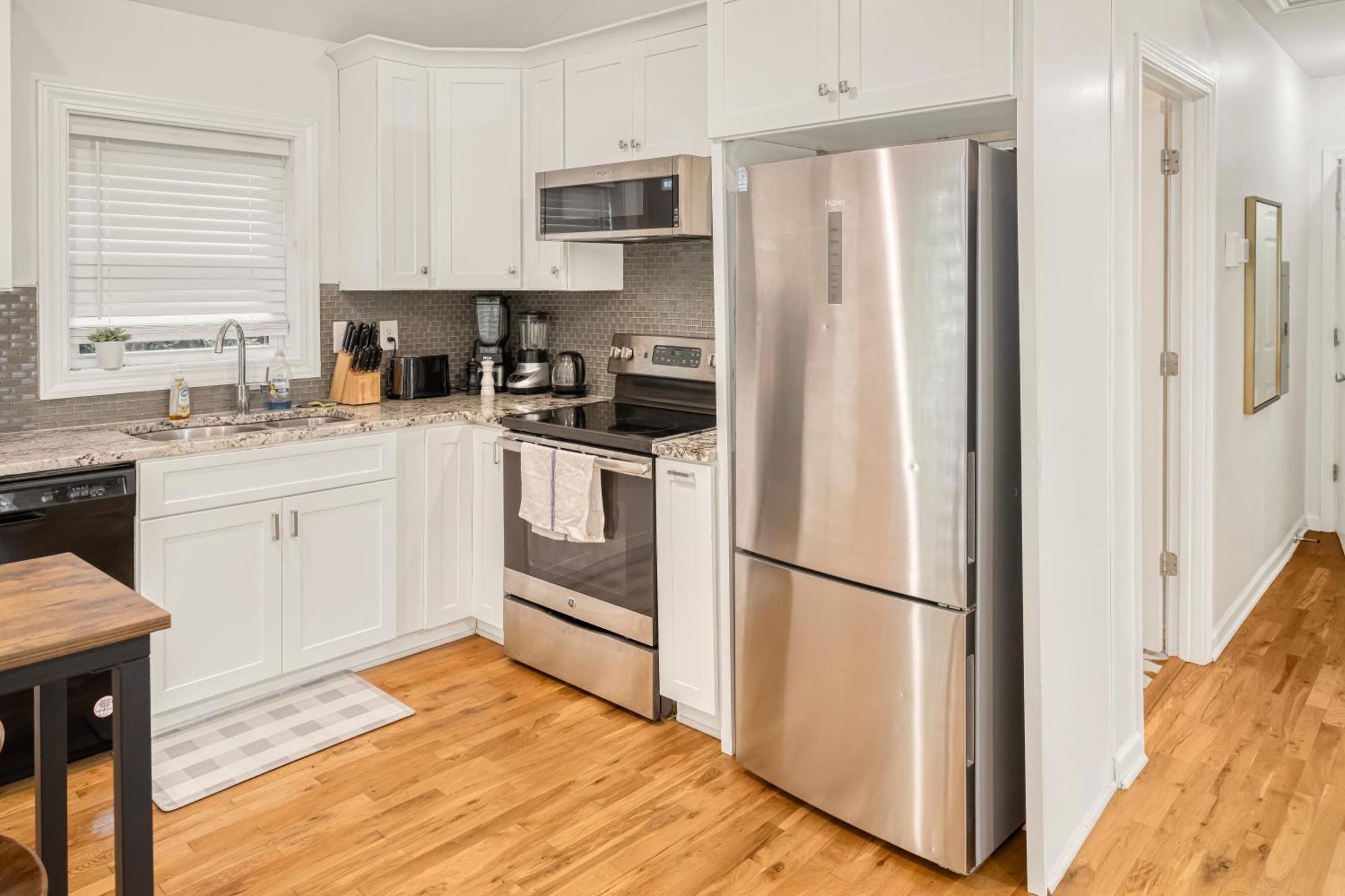 Charming 2Br Bungalow 4 Minutes To Duke University Durham Eksteriør bilde