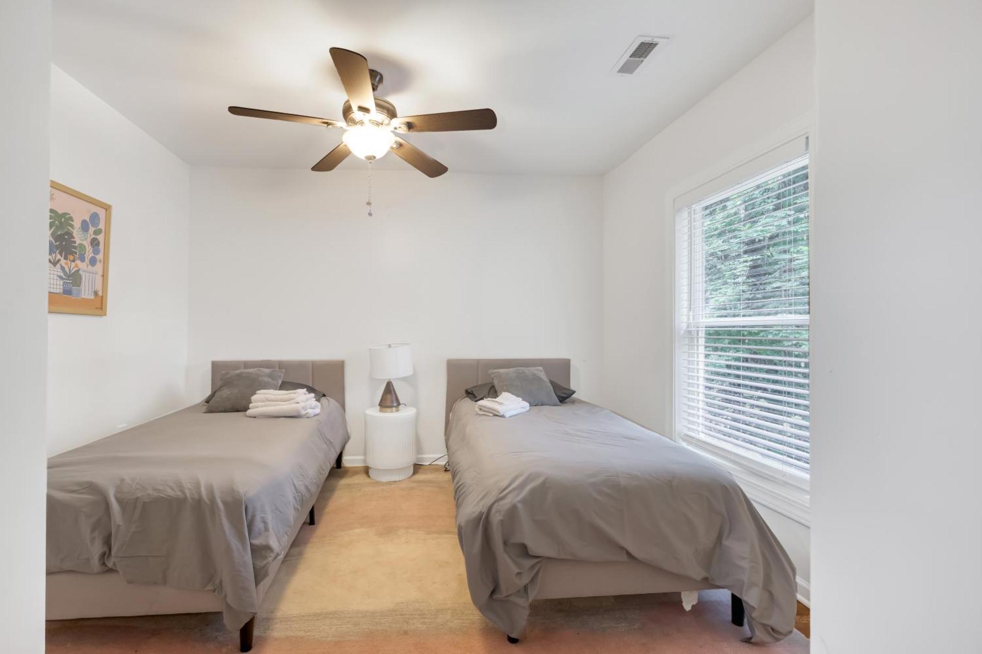 Charming 2Br Bungalow 4 Minutes To Duke University Durham Eksteriør bilde