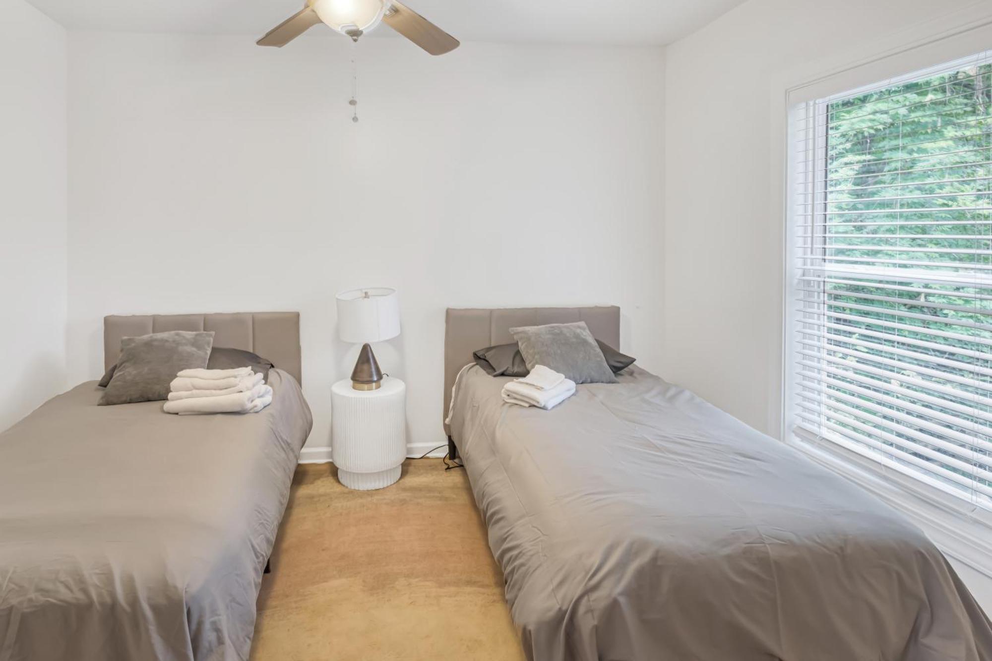Charming 2Br Bungalow 4 Minutes To Duke University Durham Eksteriør bilde